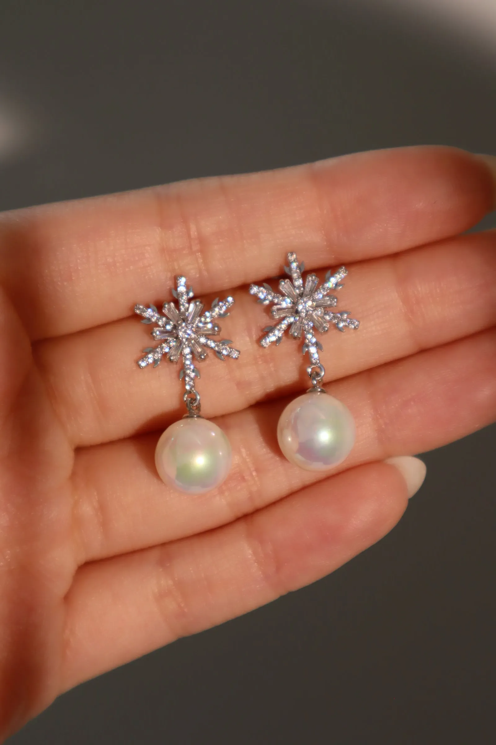 Platinum Plated Snowflake Pearl Earrings